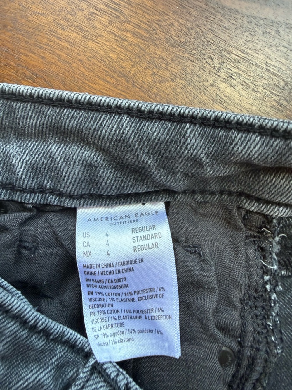 American Eagle mom jean - Picture 5 of 5